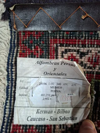 Alfombra persa diseño intrincado