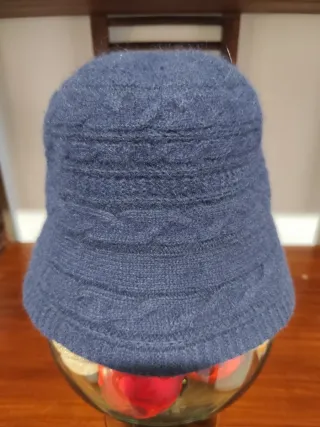 Sombrero de lana azul marino