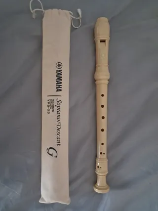 Flauta Yamaha Soprano/Descant YRS-23