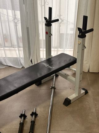 Banco de Pesas Multifuncional + Barras
