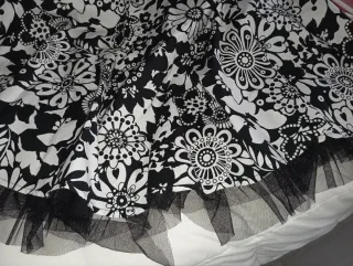 Vestido estampado floral negro y blanco