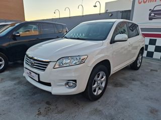 Toyota RAV4 2011