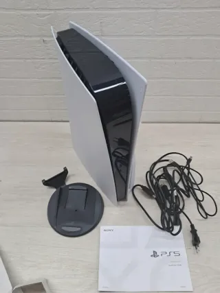 Consola Sony PlayStation 5 Edición Estándar