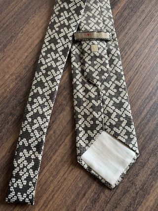Corbata Loewe Beige y Marrón. Seda 100%