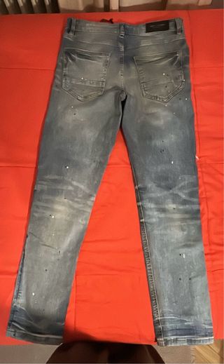 Vaqueros Supply & Demand En perfecto estado