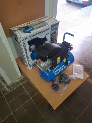 COMPRESOR DE AIRE AIRUM NUEVO DE 24L Y 2HP