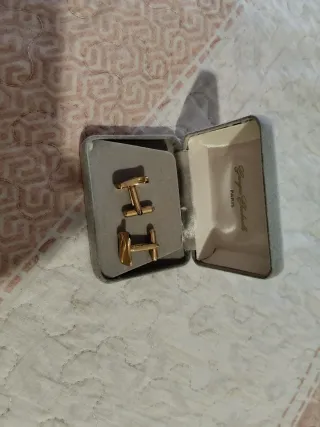 ​Gemelos de camisa dorados George ,elegantes