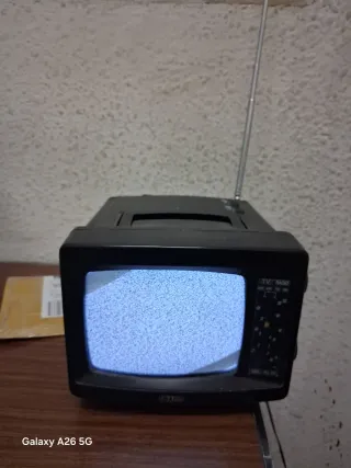 TV y Radio Portátil POONGHAN.. PRECIO NEGOCIABLE