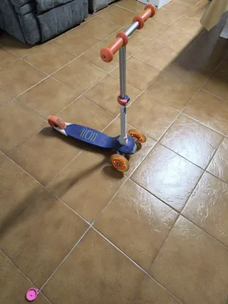 Patinete infantil 3 ruedas azul y naranja