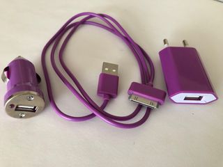 Cavo di ricarica iPhone 4 con adattatore accendisigari USB viola