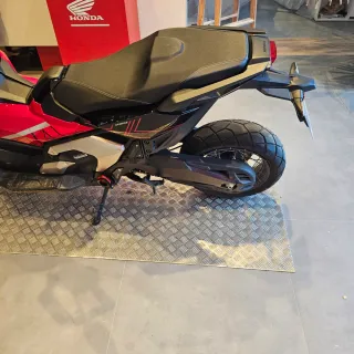 Honda X-ADV 2024 - 2500 km