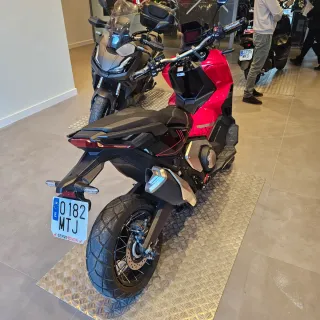 Honda X-ADV 2024 - 2500 km