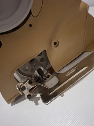 Máquina de coser Juki 1-2