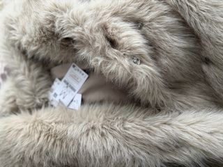 Abrigo pelo Stradivarius beige/gris