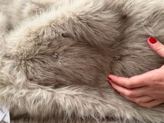 Abrigo pelo Stradivarius beige/gris