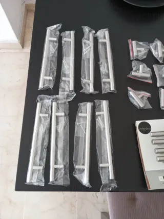 Tiradores de aluminio para puertas