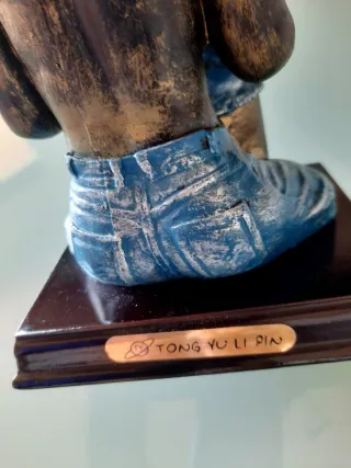 Figura cerámica El beso