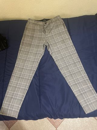 Pantalones chinos grises a cuadros