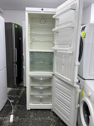 Nevera Liebherr Blanca
