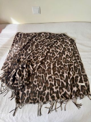 Bufanda estampado leopardo