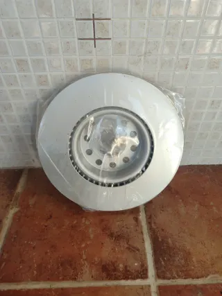 2 Discos Freno Delanteros VW Passat 2008