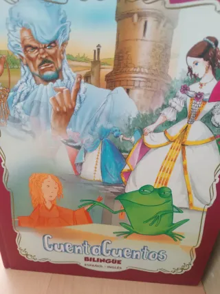 Libros bilingües de cuentos en español e inglés.