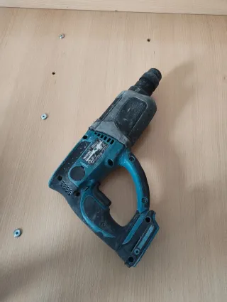 Makita Martillo Percutor LXT dhr202