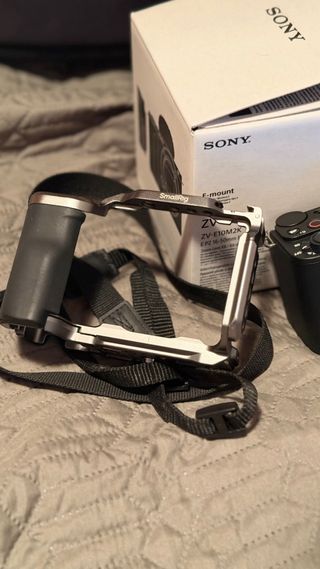 Sony ZVE10 II + Jaula SmallRig(75e) 5 años GARANT