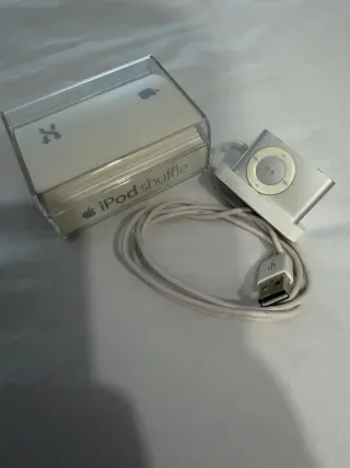 Apple iPod Nano Shuffle 1Gb Plata con Accesorios