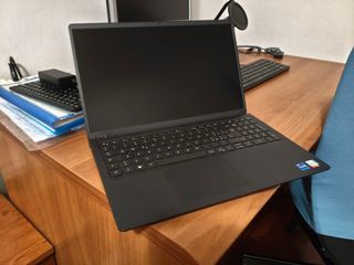 Notebook Dell Vostro 15.6 3520 Nero