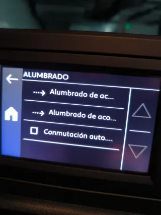 Pantalla Multimedia Táctil Blanco y Negro