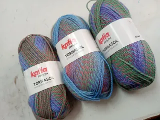 3 ovillos Katia TORNASOL n56