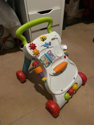 Andador bebé con actividades