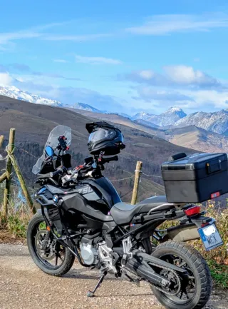 BMW F750GS Triple Black 2023 Limitada A2