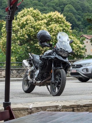 BMW F750GS Triple Black 2023 Limitada A2