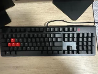 Teclado Mecánico Gaming Omen Negro/Rojo