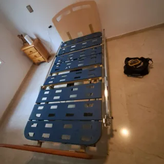 Cama ortopédica abatible de 80cm.