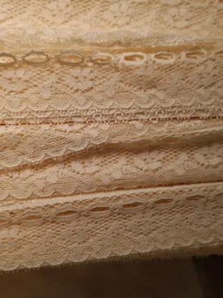 Encaje beige 10 metros