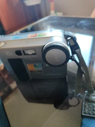 Cámara Sony Mavica MVC-FD71 Digital