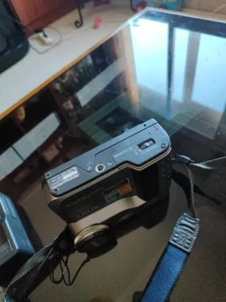 Cámara Sony Mavica MVC-FD71 Digital