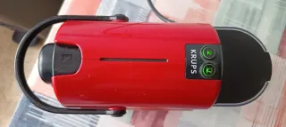 Cafetera Nespresso Roja