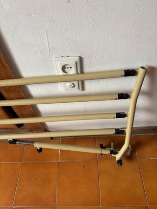 Barandilla lateral cama enfermo