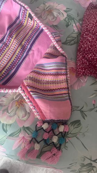 Morellana niña fallera 1,33m x 53cm