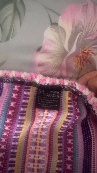 Morellana niña fallera 1,33m x 53cm