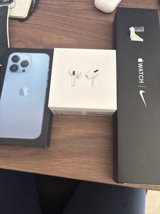 iPhone 13 Pro, AirPods Pro, iWatch 7