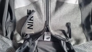 Sudadera Nike Negra y Gris con Cremallera
