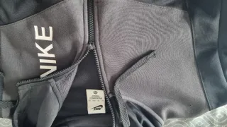 Sudadera Nike Negra y Gris con Cremallera