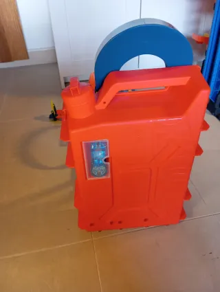 Hot Wheels Track Builder Caja Lata Gasolina