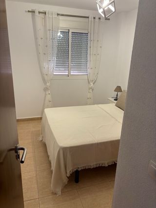 Se alquila piso centro para temporada escolar.