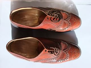 Zapatos de vestir marrones para caballero